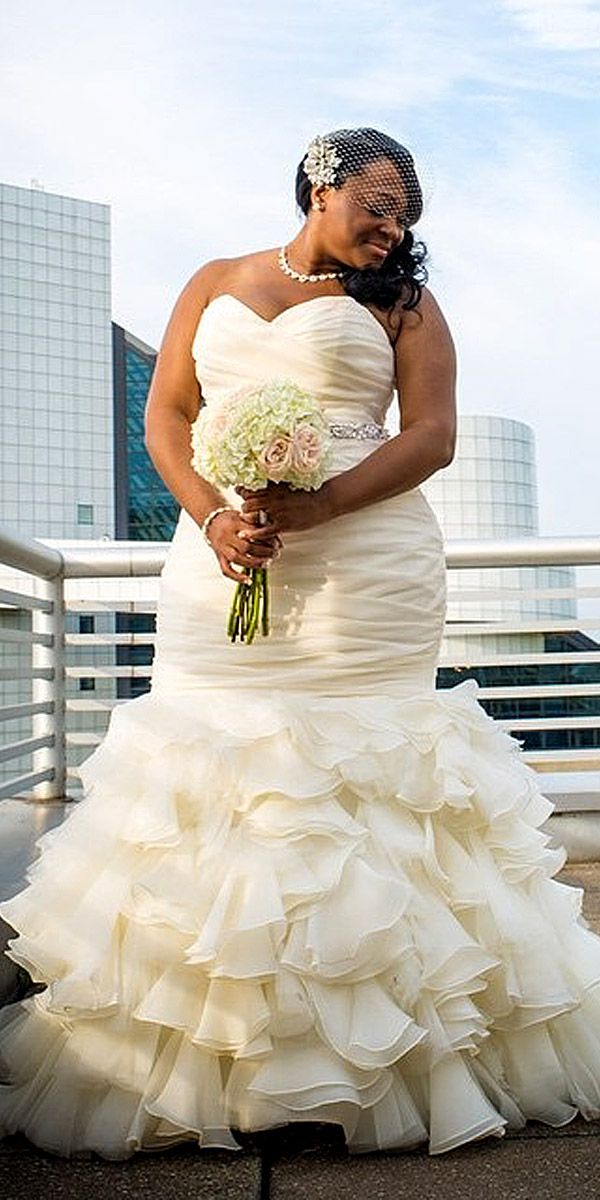 20 Best Plus-Size Short Wedding Dresses of 2024