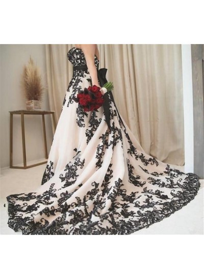 2024 New Arrival A Line/Princess Sweetheart Bowknot Plus Size Wedding Dresses / Bridal Gowns Black Appliques