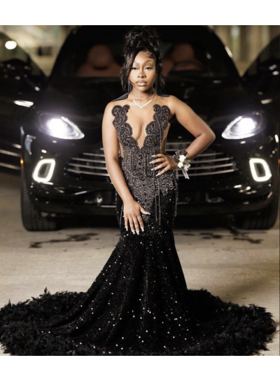 2024 Black Mermaid Prom Dresses with Beaeded and Feathers
