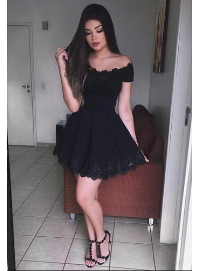 A-Line Off-the-Shoulder Short Sleeves Black Lace Homecoming Dress 2024 