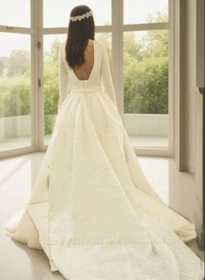 Satin Court Train A-Line/Princess Long Sleeve Bateau Zipper Wedding Dresses / Gowns With Appliqued