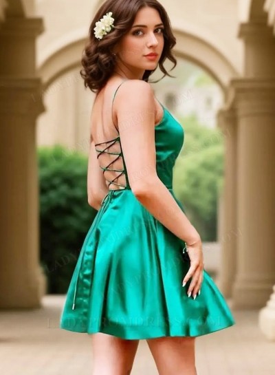 2025 A Line Elastic Satin Halter Backless Lace Up Short Emerald Green Short Homecoming Dresses