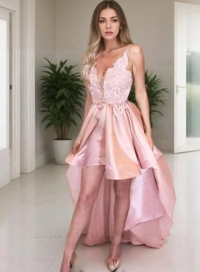 2025 High Low V Neck Spaghetti Straps Sleeveless Applique Pleated Satin Homecoming Dresses