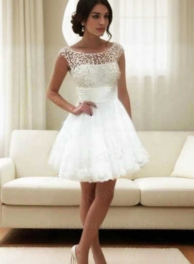 A-Line Crew Neck Short White Homecoming Dress 2025 with Lace Beading
