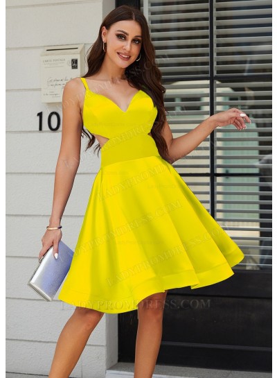 Daffodil A-line Princess V-neck Silk like Satin Knee-Length Homecoming Dresses