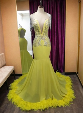 2024 Mermaid Daffodil Sweetheart Chiffon Prom Dresses With Feathers