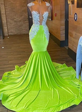 Mermaid Velvet Lime Green Bateau Beaded Long Prom Dresses 2024