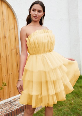 Light Yellow A-line Tulle Strapless Layers Sleeveless Short Mini Homecoming Dresses