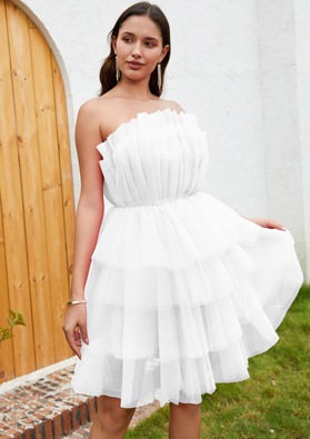 White A-line Tulle Strapless Layers Sleeveless Short Mini Classy Graduation Dresses